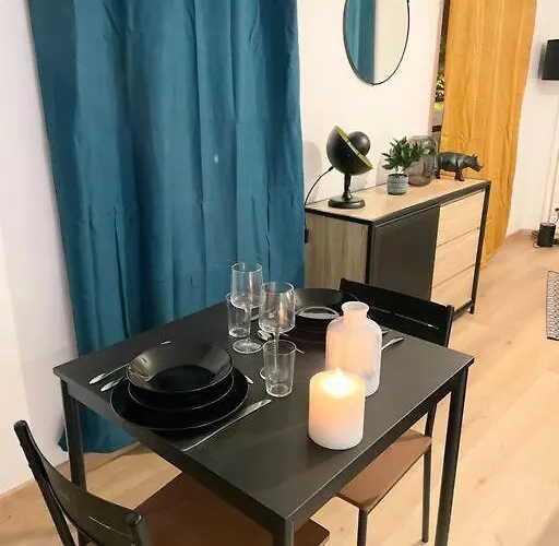 / Nid / Paisible Hyper Centre *